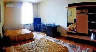 Гостиница Comfort Благовещенск Улучшенный двухместный номер с 2 отдельными кроватями-2